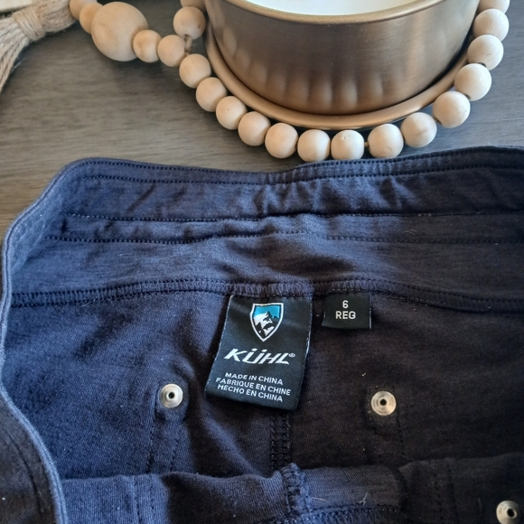 KUHL Womans Wide Leg Cargo Joggers Like New Size 6 Dark Gray - Picture 4 of 7